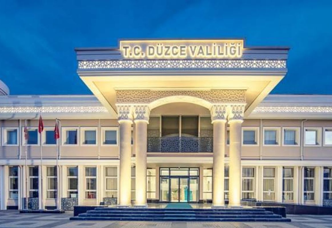D�zce Valili�i nden �nemli Duyuru!
