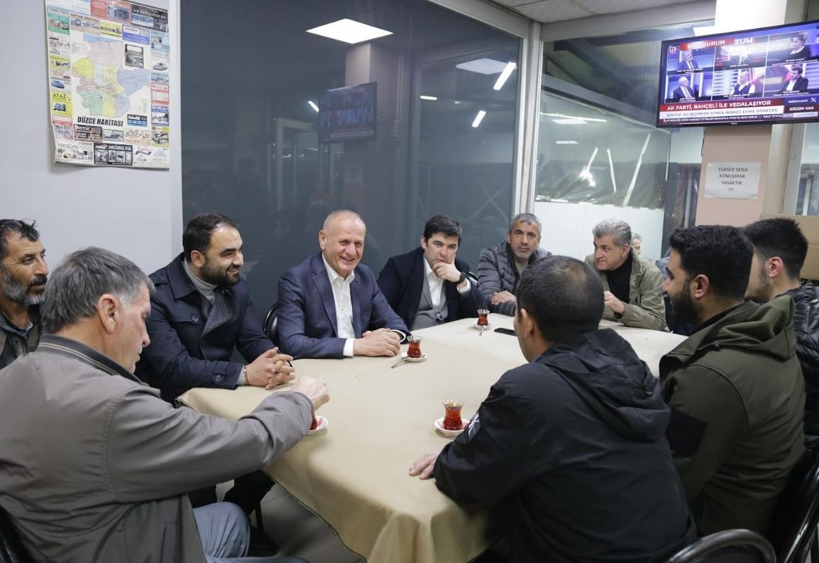 Kele� �oban Kafe Diyarbal�rl�lar K�raathanesini Ziyaret Etti