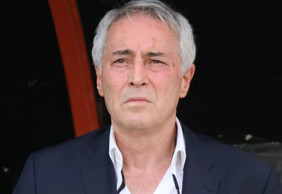 D�zcespor Teknik Adamla Yollar�n� Ay�rd�