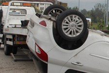 Otomobil Takla Att� : 2 Yaral� 