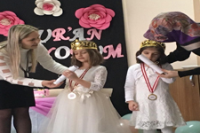 Minikler Kuran ��reniyor 