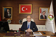 D�zce Belediyesi Esnafa  Bor�lar�n� �d�yor.