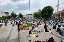 �lk Cuma Namaz� K�l�nd�.