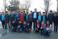 Yemenici �ocuk Bayram�n� Kutlad�