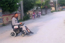 D���nden 15 G�n Sonra Kaza Ge�iren Gen� Ak�l� Arabas�na Kavu�tu