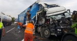TEM�de 2 t�r �arp��t�, kilometrelerce kuyruk olu�tu.