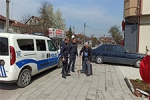 Soka�a ��kma yasa��n� deldi, �1 ayda iki defa fel� ge�irdim, bana bir �ey olmaz� dedi
