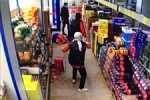 Marketi Birbirine Katt�